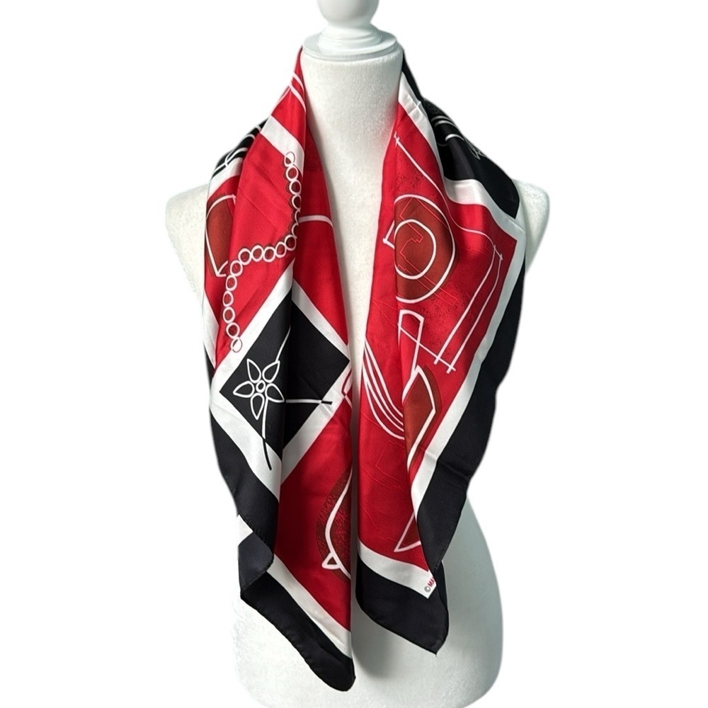 Mad Men Limited Edition Silk Collector Scarf End of an Era Red and Black - Picture 6 of 11
